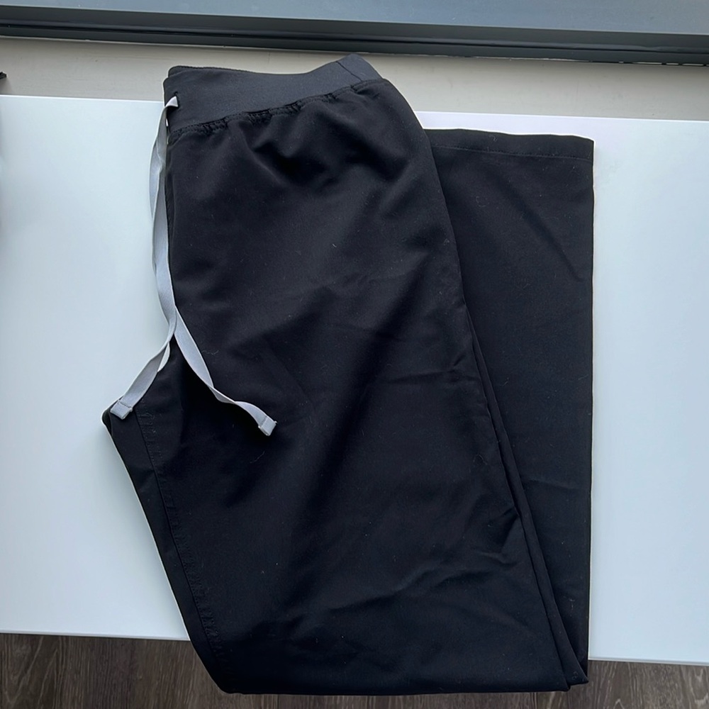 Figs Livingston high waisted scrub pants